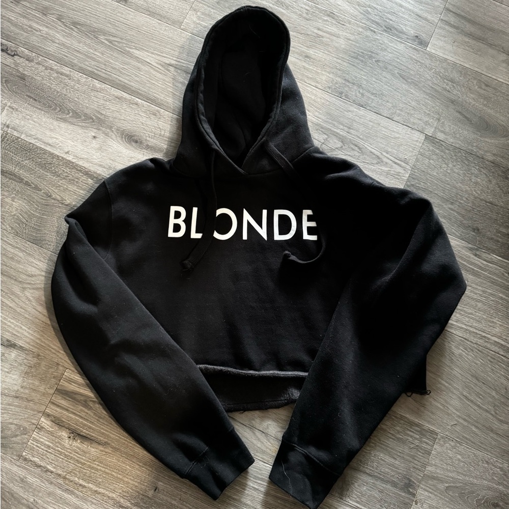 Crop hoodie - size medium